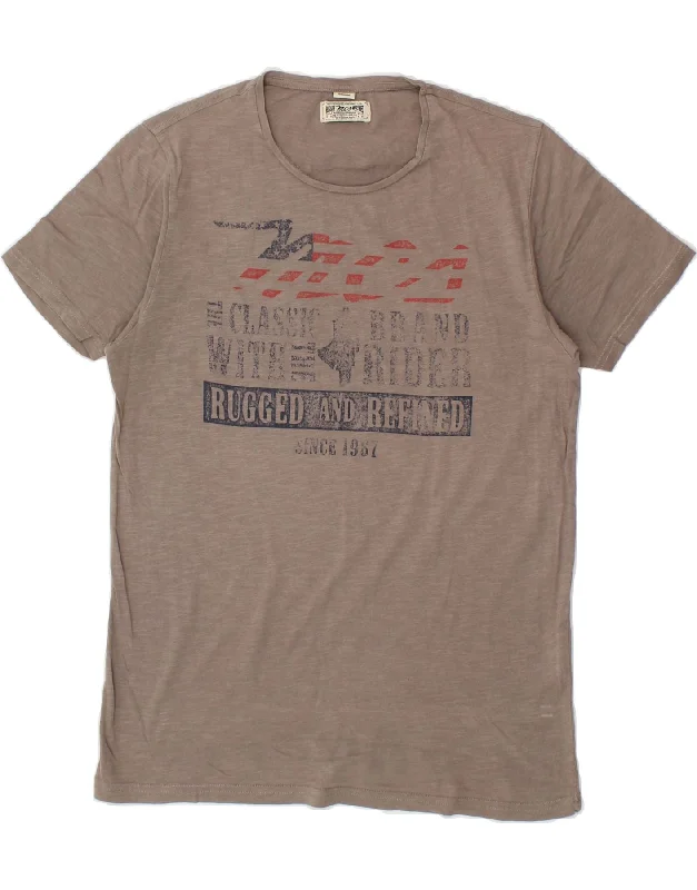 MARLBORO CLASSICS Mens Graphic T-Shirt Top Medium Grey Cotton-- Asymmetrical Pockets Print MARLBORO CLASSICS Mens Graphic T-Shirt Top Medium Grey Cotton-- Asymmetrical Pockets Print
