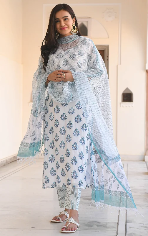 NOZ2TOZ Women White Printed Viscose Rayon Kurta And Pant Set Lightweight Linen Pants