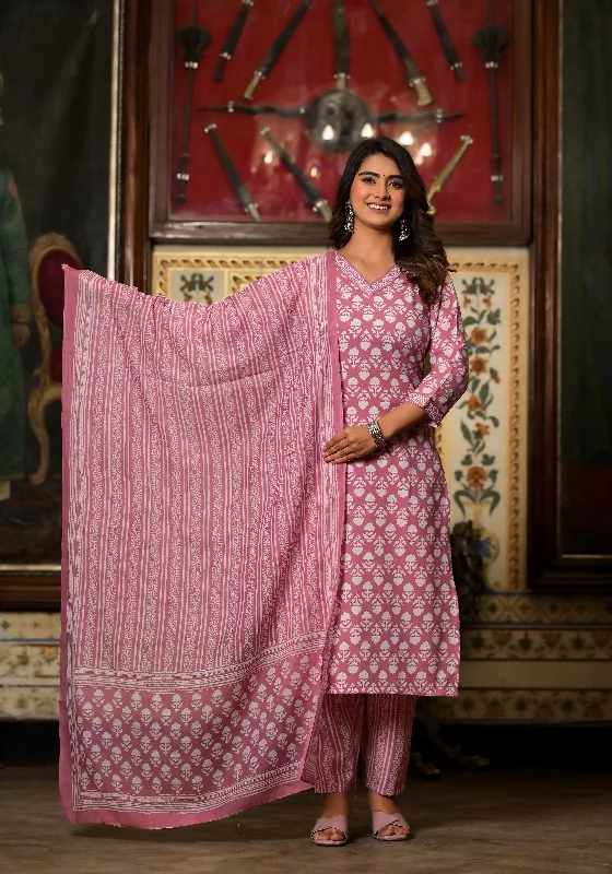 NOZ2TOZ Women Pink Printed Viscose Rayon Kurta, Pant And Dupatta Set Cozy Full-Length Pants NOZ2TOZ Women Pink Printed Viscose Rayon Kurta, Pant And Dupatta Set Cozy Full-Length Pants