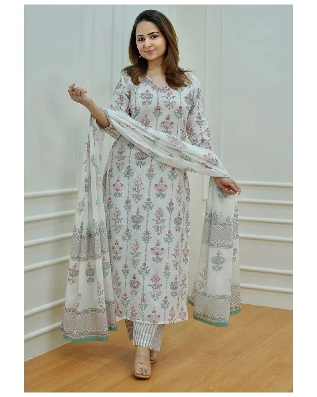 NOZ2TOZ Women White Printed Viscose Rayon Kurta And Pant Set Relaxed Lounge Trousers NOZ2TOZ Women White Printed Viscose Rayon Kurta And Pant Set Relaxed Lounge Trousers