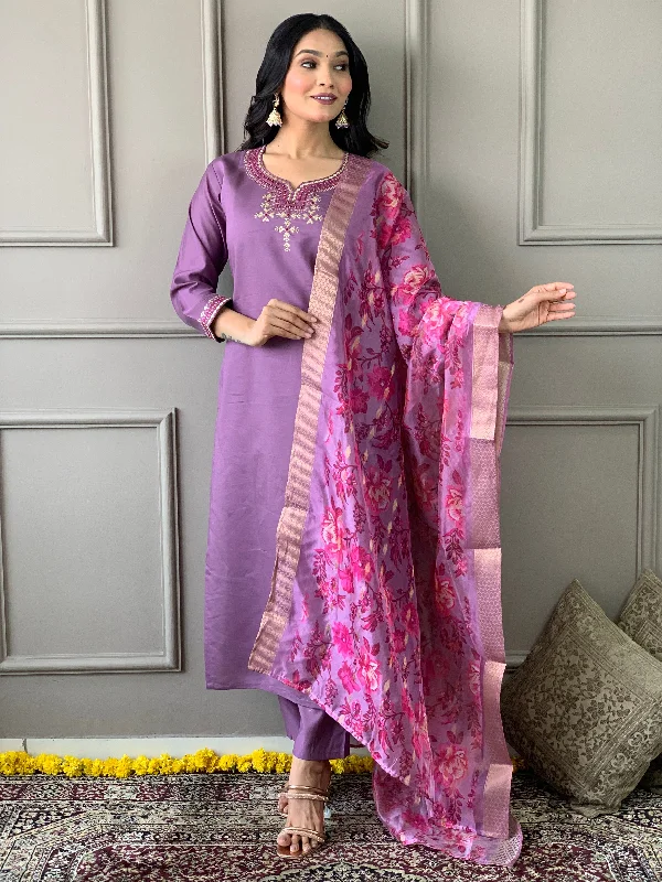 NOZ2TOZ Women Party Wear Embroidery Worked Kurta With Pant And Dupatta Set - Onion Modern Stretch Trousers NOZ2TOZ Women Party Wear Embroidery Worked Kurta With Pant And Dupatta Set - Onion Modern Stretch Trousers