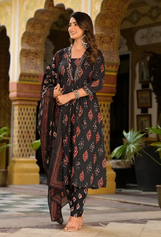 NOZ2TOZ Women Black Printed Viscose Rayon Kurta, Pant And Dupatta Set Trendy High-Waist Trousers