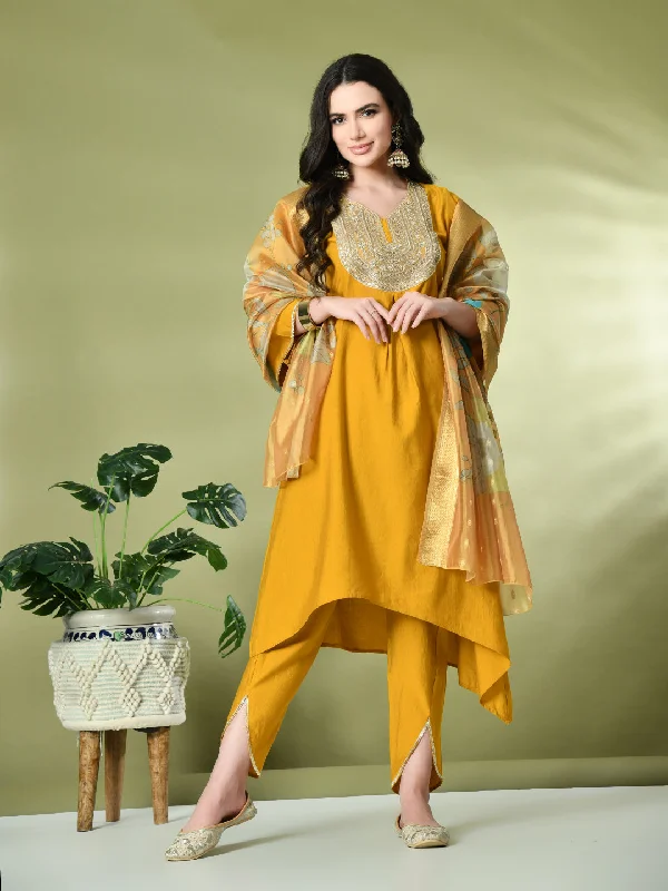Myshka Women's Embroidered V-Neck Bell Sleeves Kurta & Dhoti Pants With Printed Dupatta Sets in Mustard Color High-Waist Jeans Myshka Women's Embroidered V-Neck Bell Sleeves Kurta & Dhoti Pants With Printed Dupatta Sets in Mustard Color High-Waist Jeans