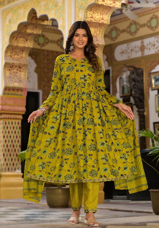 NOZ2TOZ Women Yellow Printed Viscose Rayon Kurta, Pant And Dupatta Set Formal Slim Pants NOZ2TOZ Women Yellow Printed Viscose Rayon Kurta, Pant And Dupatta Set Formal Slim Pants