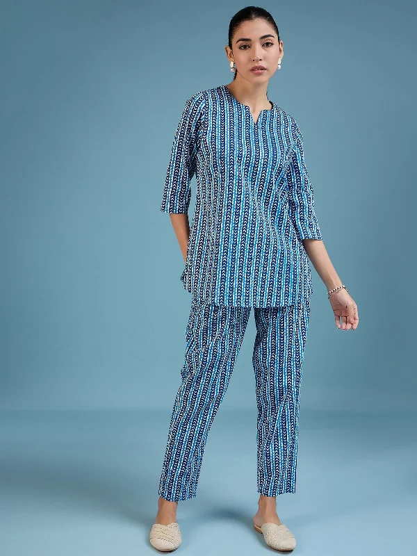 NOZ2TOZ Women Party Wear Flower Printed Co-Ord Set With Pant - Navy Blue Comfortable Pleated Pants NOZ2TOZ Women Party Wear Flower Printed Co-Ord Set With Pant - Navy Blue Comfortable Pleated Pants