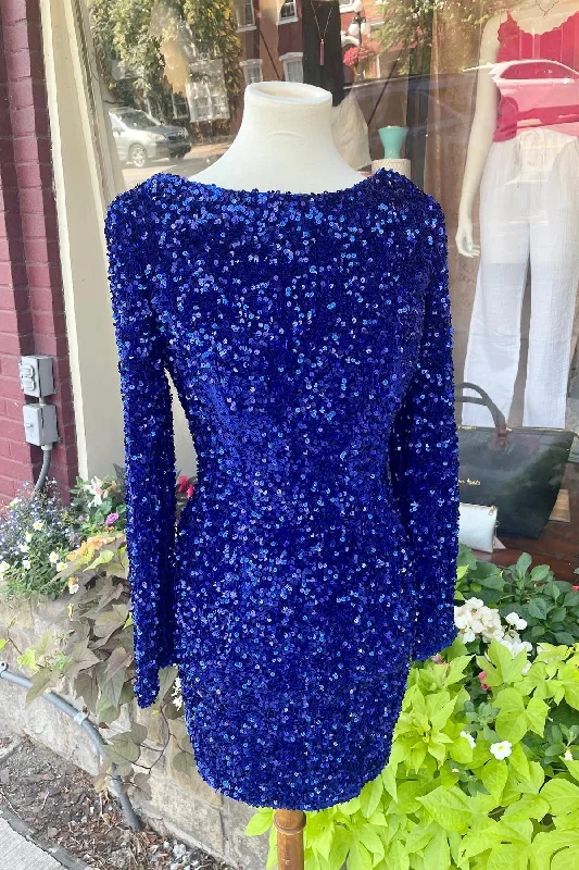 Round Neck Long Sleeves Backless Short Homecoming Dress