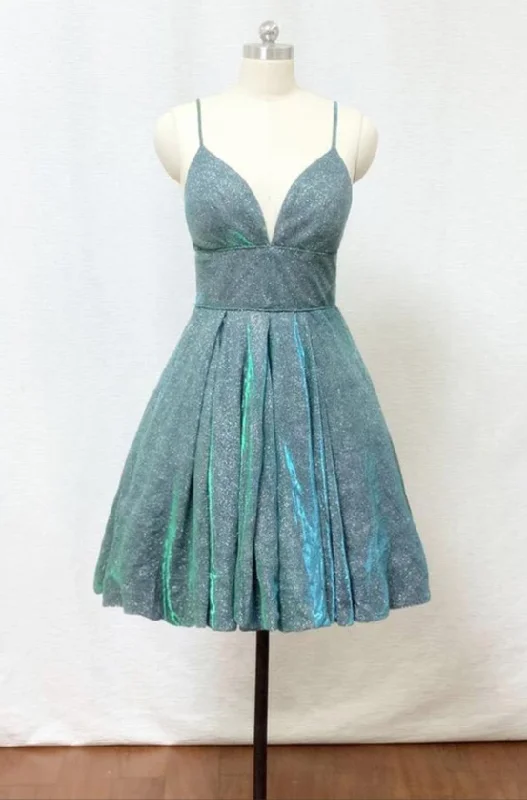 Stunning A Line Green Spaghetti Straps Knee lengthHomecoming Dresses With Pockets SX66554