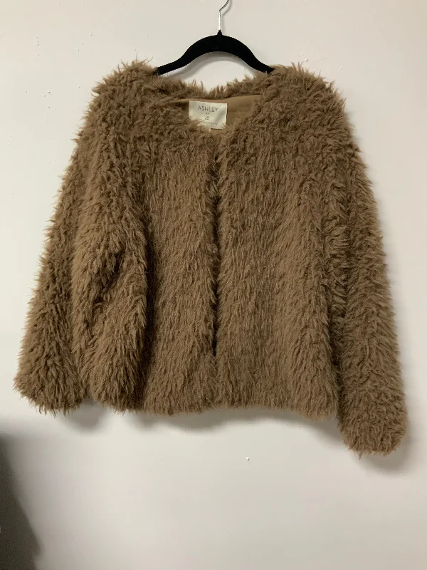 Ashley (XL) brown fur jacket Front Pockets Side Pockets Patch Pockets