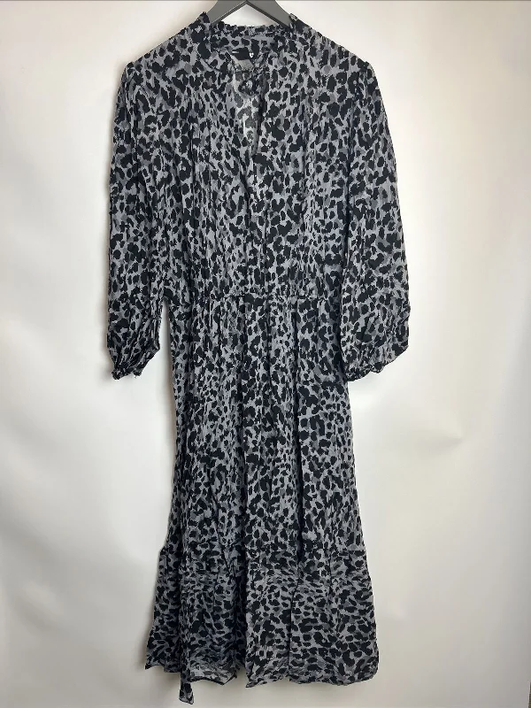 Womens Animal Print Dress - Grey. UK 12 **** Ref V270