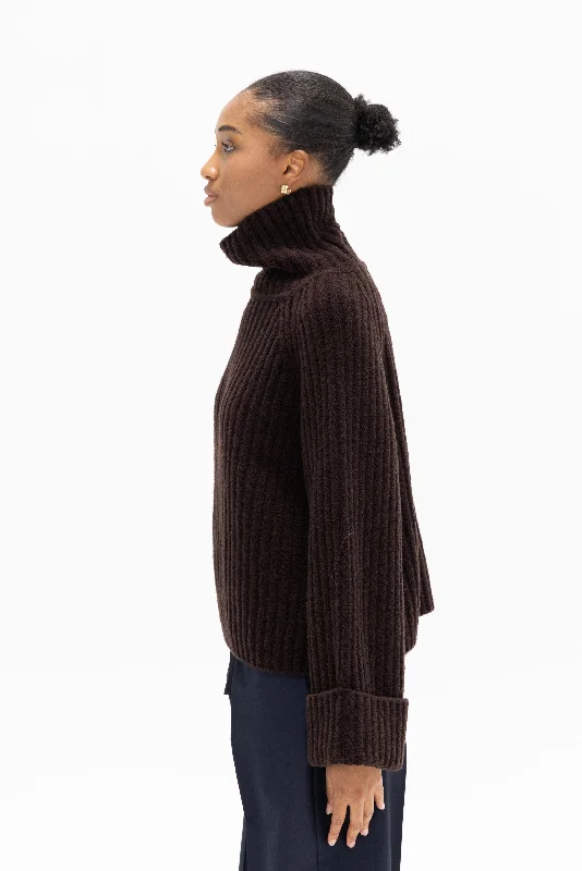 Kenwa Sweater, Dark Brown