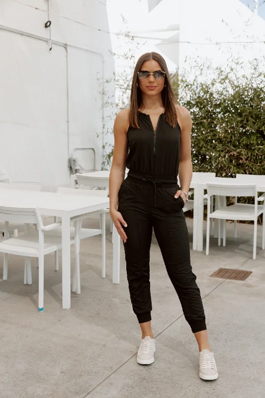 CASUALLY CHIC JUMPSUIT IN BLACK Jumpsuit romper, Comfortable, Casual, Playful