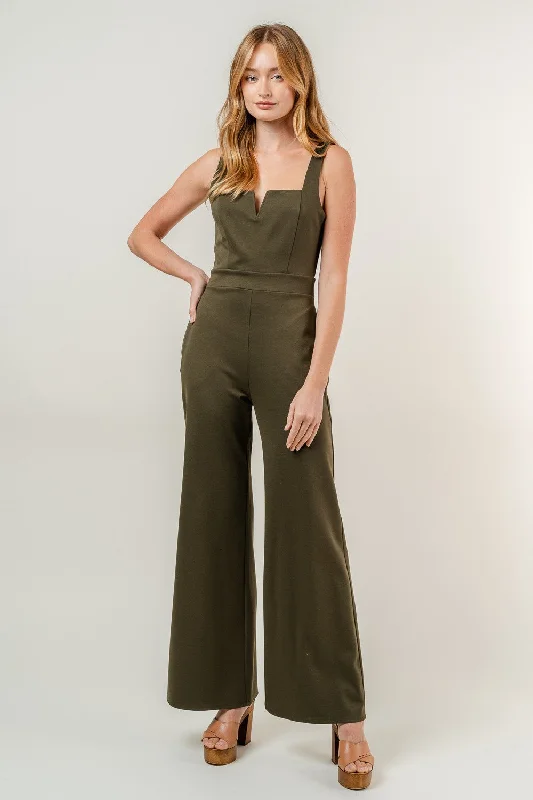 Dark Olive Sleeveless Fitted Jumpsuit With Pockets Classic denim jumpsuit, Street style, Comfortable, Trendy Dark Olive Sleeveless Fitted Jumpsuit With Pockets Classic denim jumpsuit, Street style, Comfortable, Trendy